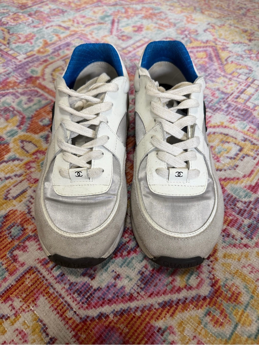 Women’s sneakers